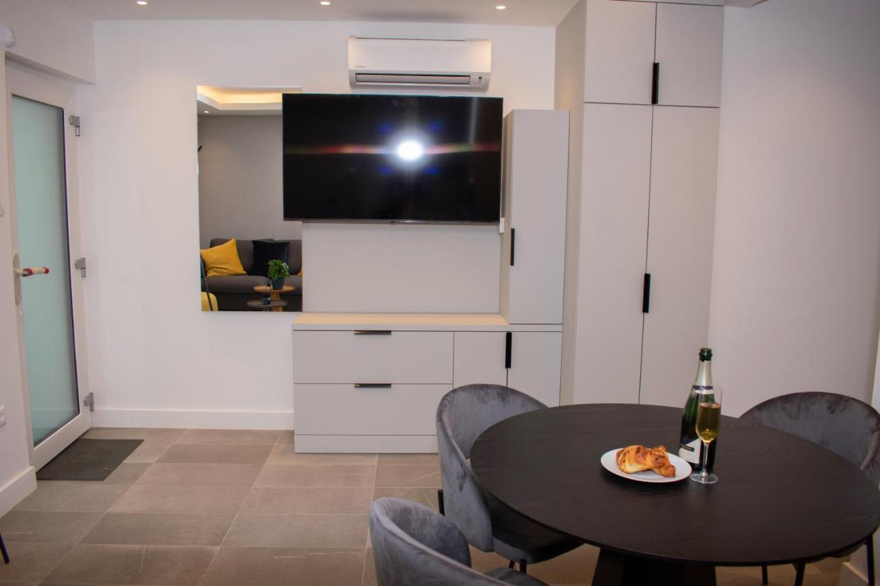 Luxury Cozy 2 Bdr Downtown Apt.3 Будапеща Екстериор снимка